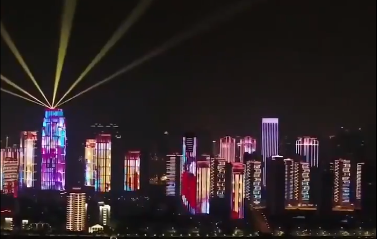 Sărbătoare la Wuhan. Măsurile de carantină au fost ridicate după 76 de zile