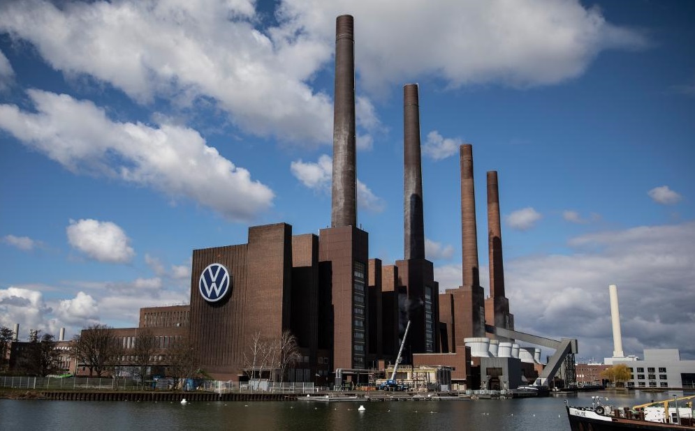 În ce condiții a redeschis Volkswagen cea mai mare fabrică de mașini din lume