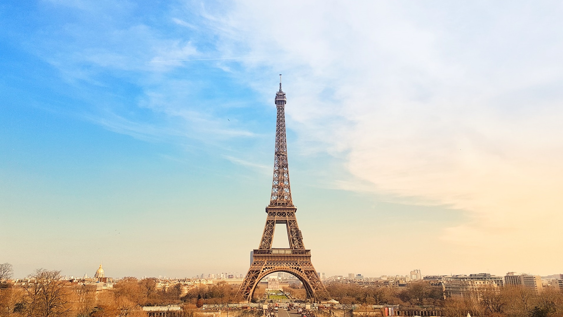 Paris: Turnul Eiffel se redeschide pe 25 iunie
