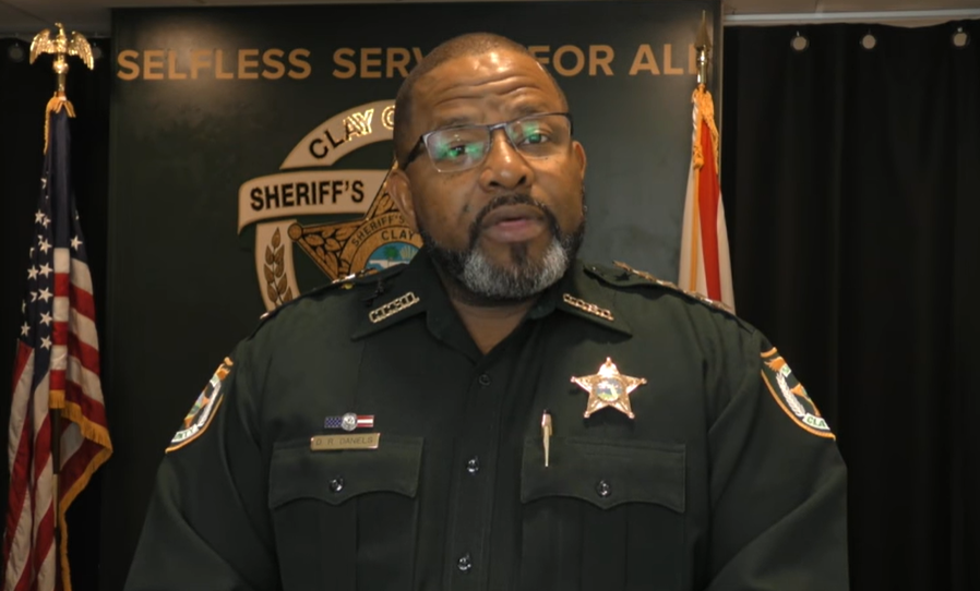 Șerif de culoare din Florida, apel către locuitorii care dețin arme pentru a face față manifestanților BlackLivesMatter