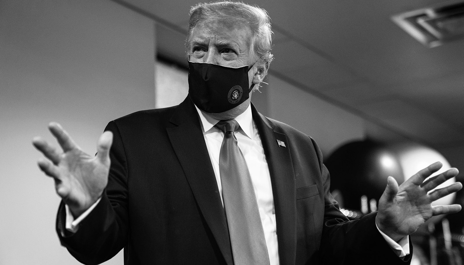 Trump spune că a purta mască e un gest „patriotic”. „Și nimeni nu este mai patriot ca mine”
