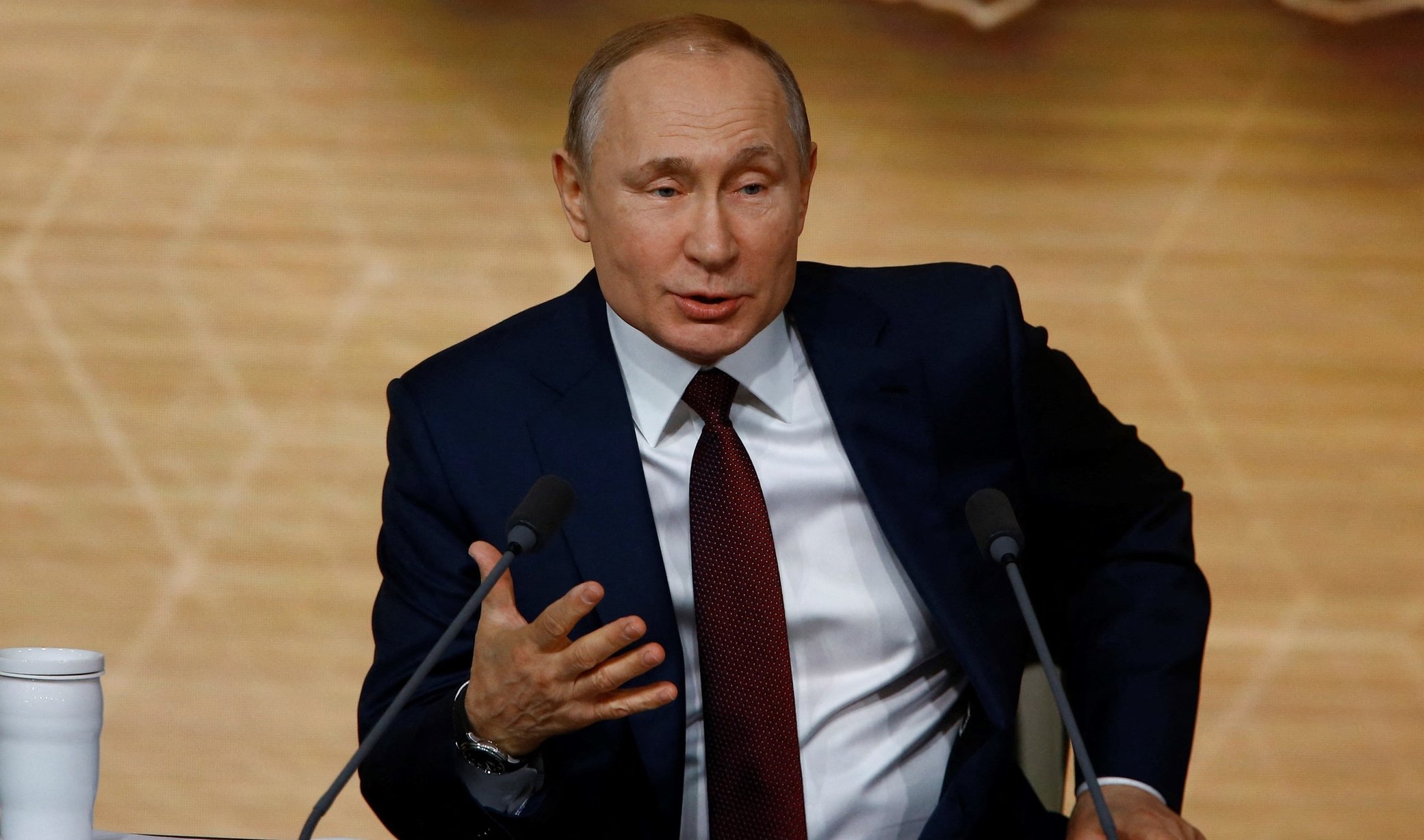 Putin pretinde că fiica lui a fost deja vaccinată. „Practic, a fost parte din experiment”