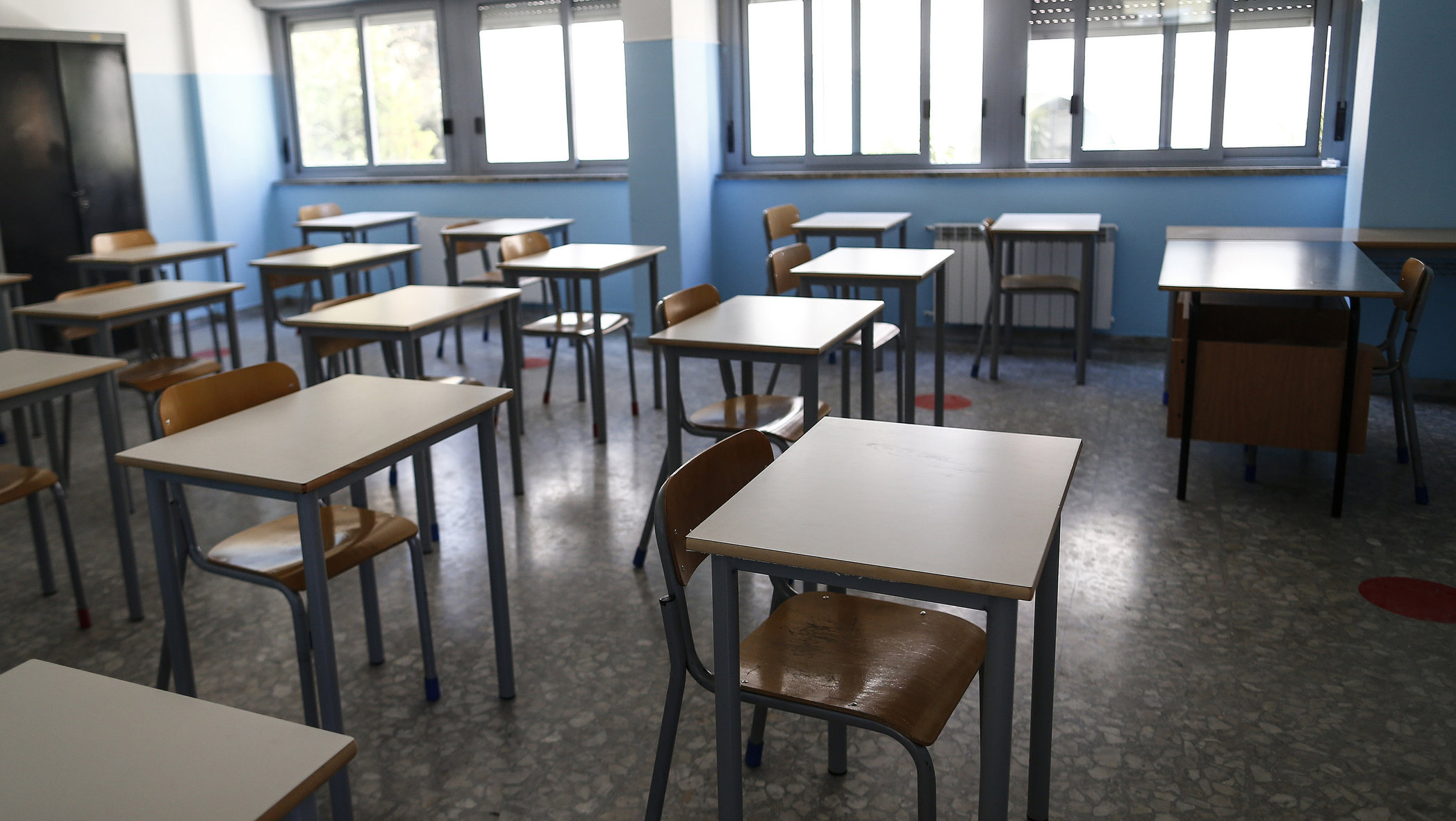Franța| Ce se întâmplă dacă se detectează un caz într-o clasă, după începerea școlii