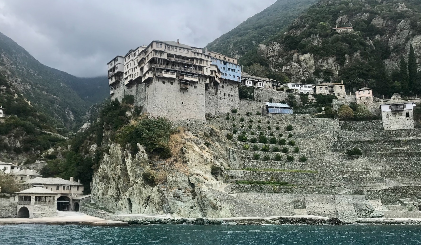 Muntele Athos| Opt călugări de la mănăstirea Sfântul Pavel, depistați cu Covid-19