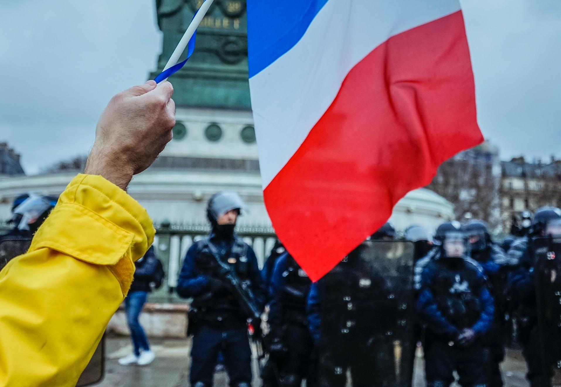 Franța| Perioada de carantină, redusă la 7 zile. Consiliul Științific este în favoarea măsurii