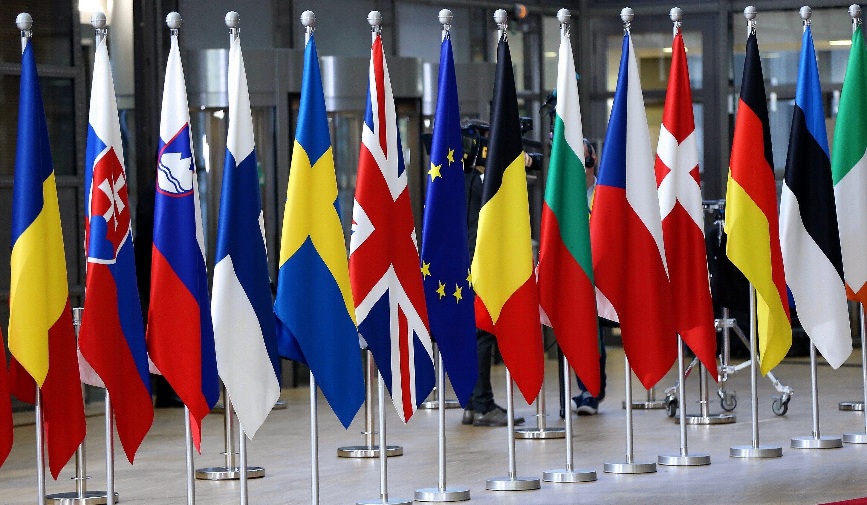 Covid-19| Vor fi stabilite criterii comune pentru deplasarea între statele europene