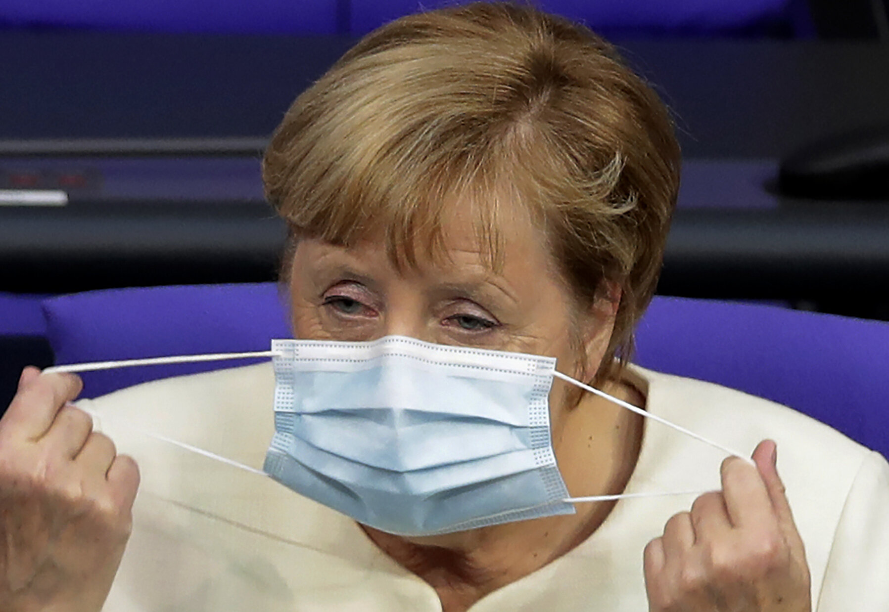 Angela Merkel| Restricțiile legate de Covid-19 îmi amintesc de perioada RDG-ului, sub jugul comunist
