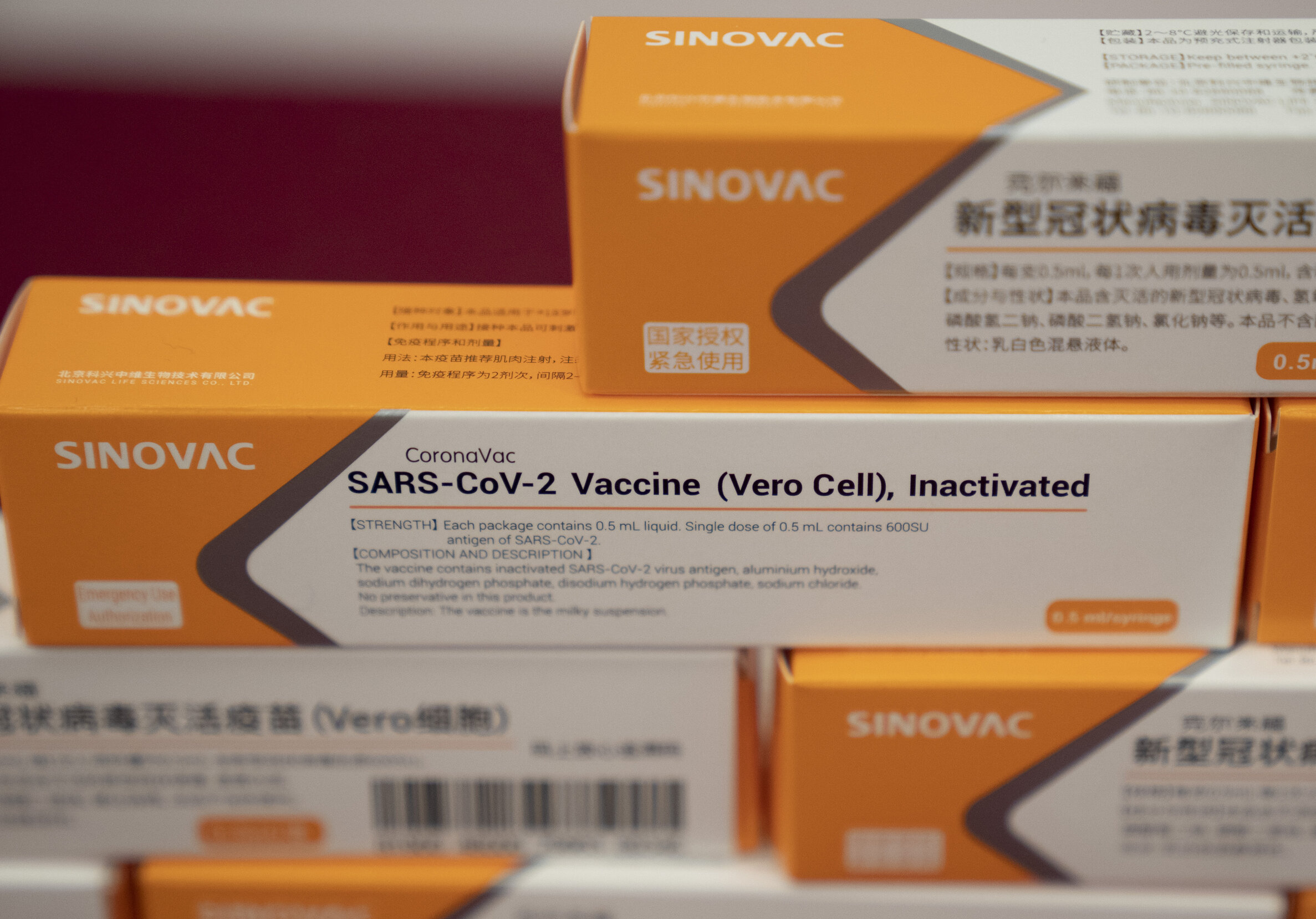 Brazilia suspendă testele clinice pentru vaccinul chinezesc, după un „incident grav” observat la un voluntar