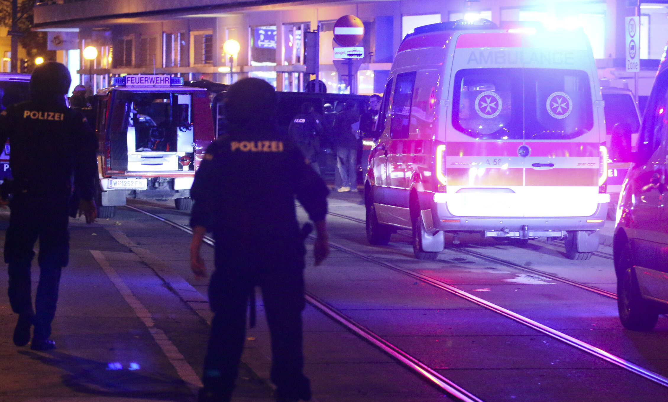 Reacțiile liderilor europeni după atacul terorist de la Viena. „Un act de lașitate. Nu vom ceda”