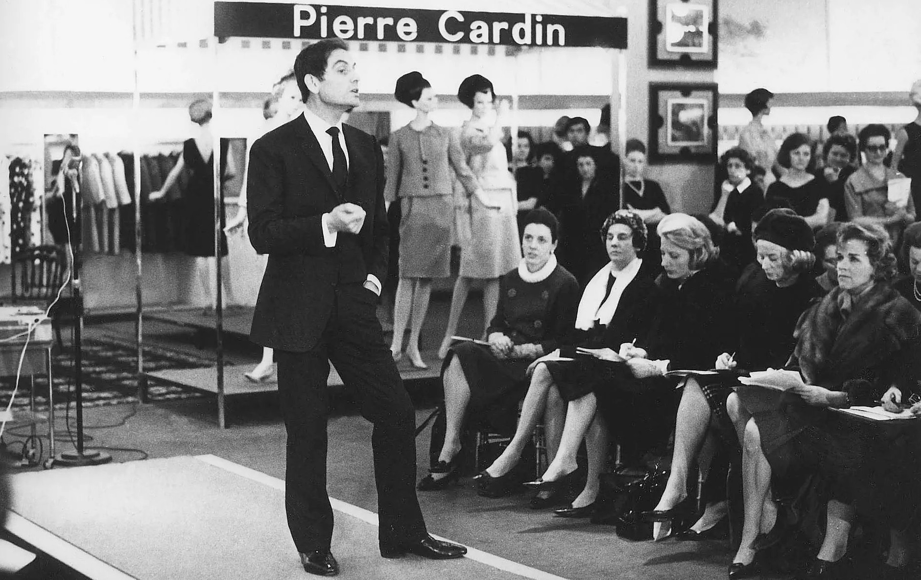 Renumitul creator de modă Pierre Cardin a murit, la 98 de ani