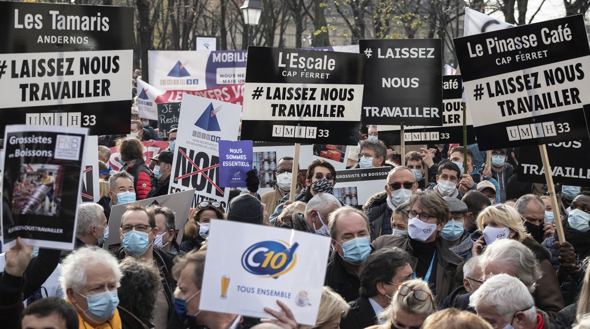 Franța| Proteste în masă pentru redeschiderea restaurantelor. „Lăsați-ne să muncim”, strigă manifestanți din toată țara