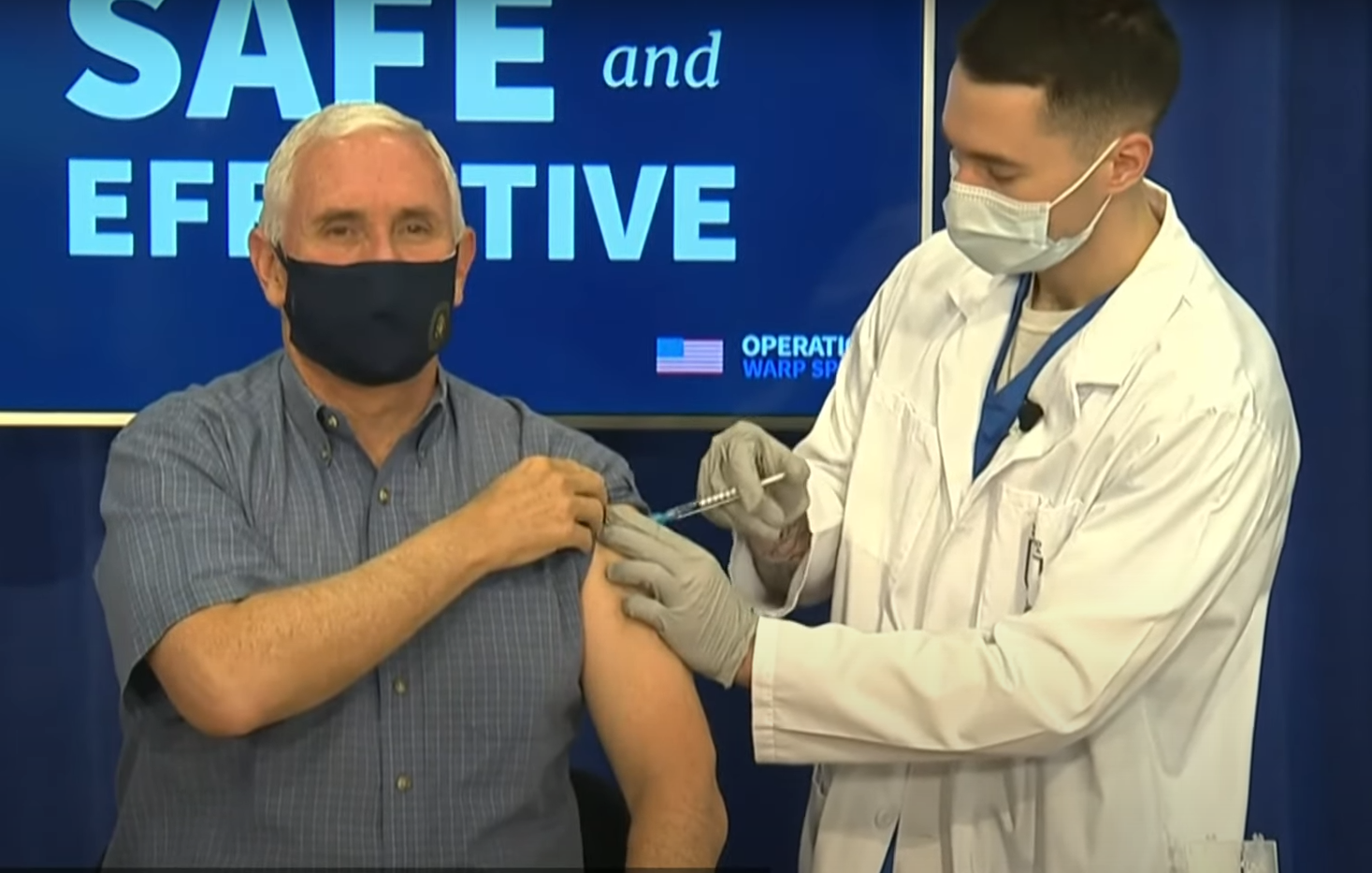 Vicepreședintele american, Mike Pence, vaccinat în direct împotriva Covid-19. „N-am simțit nimic”