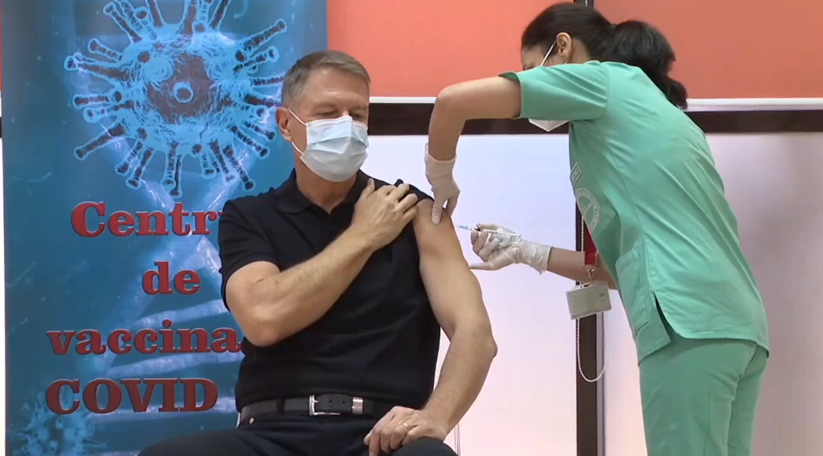 Klaus Iohannis, vaccinat în direct împotriva Covid-19