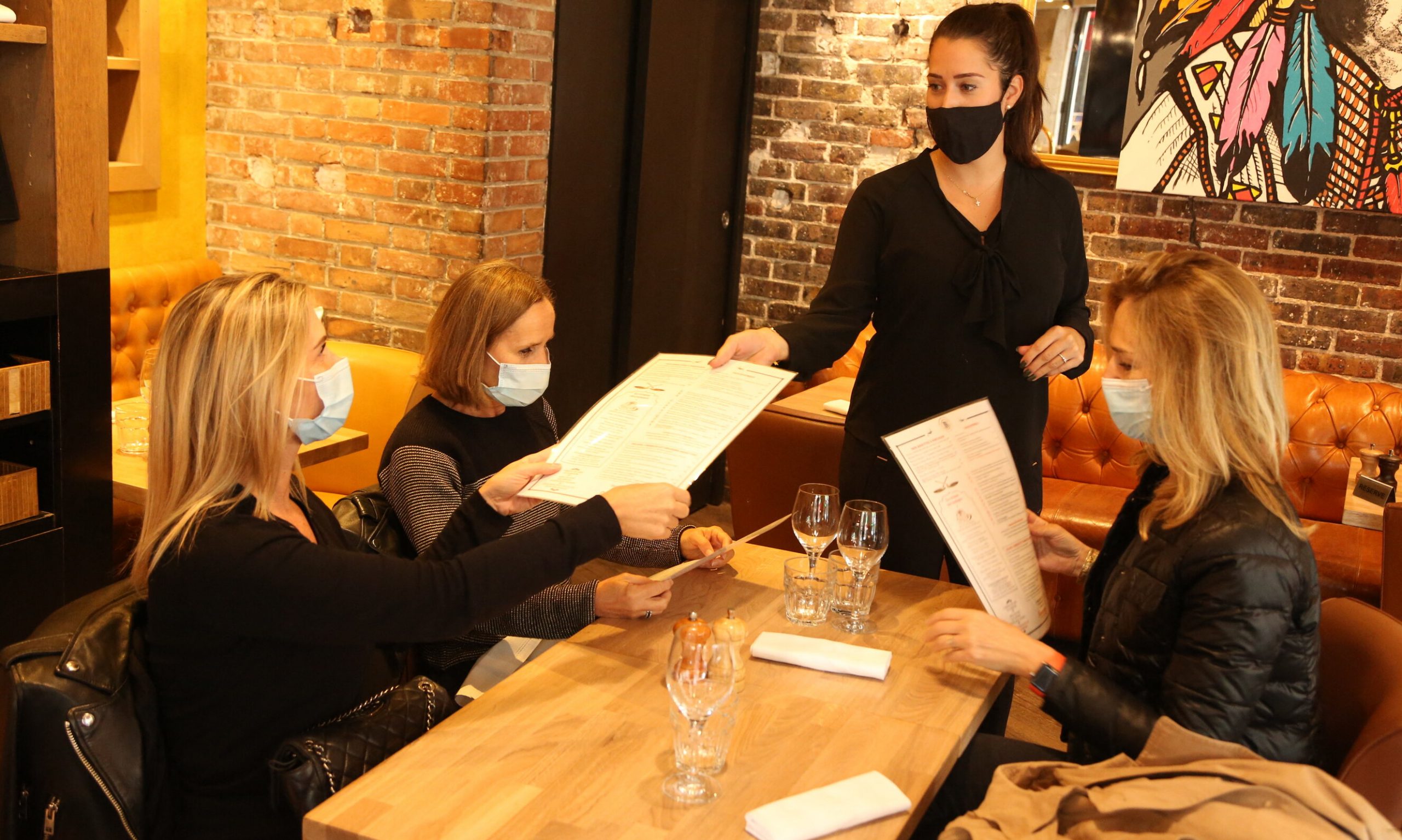 În Constanța s-au redeschis restaurantele la interior, cu respectarea regulilor