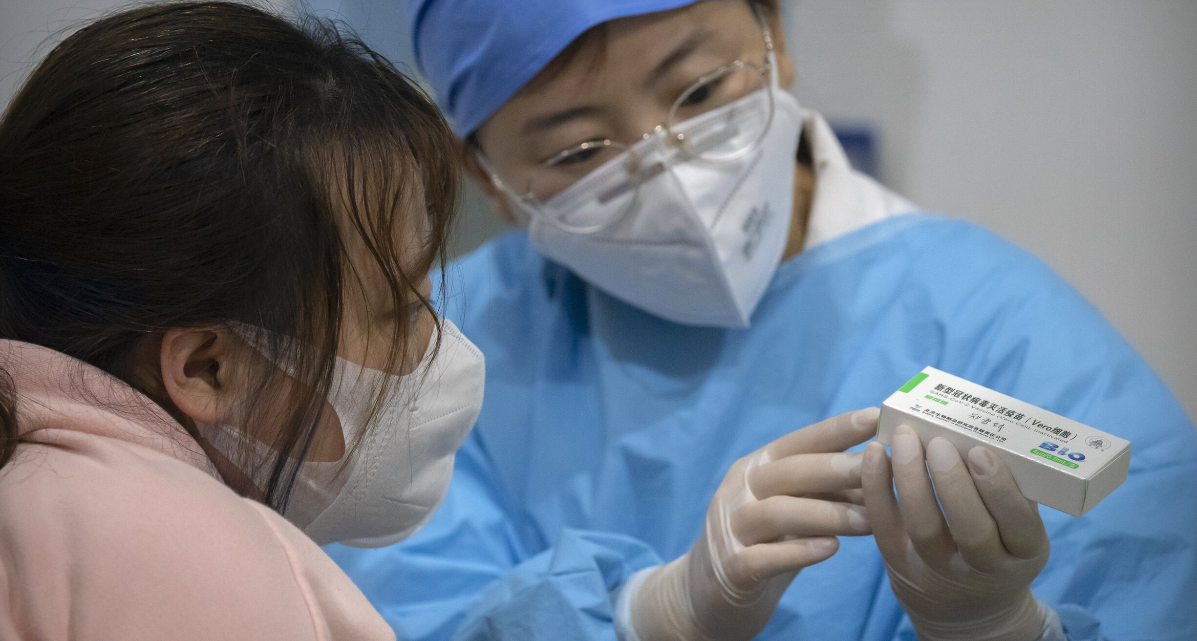 Chinezii au contrafăcut și propriul vaccin anti-Covid. Peste 3.000 de doze de „vaccin fals” au fost descoperite