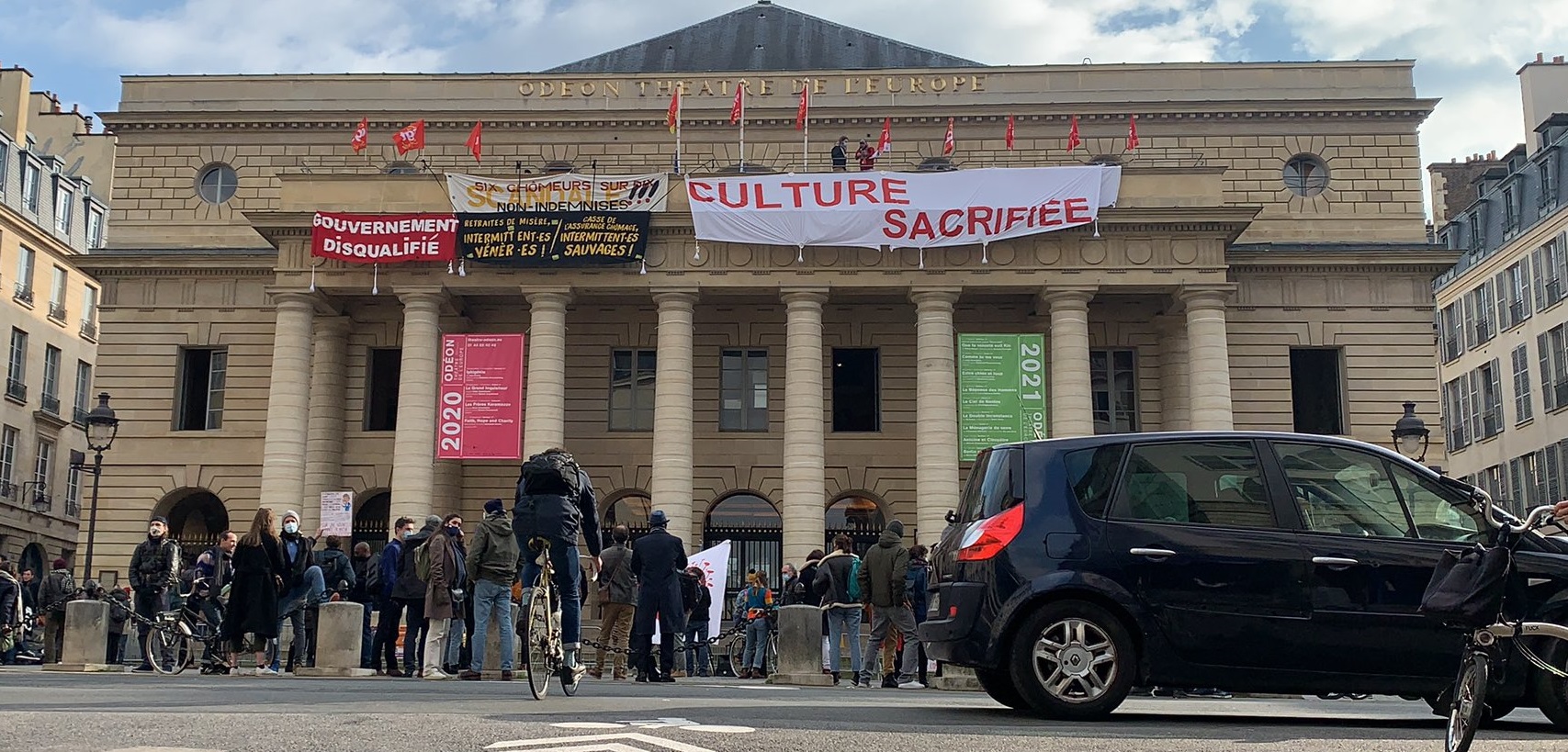 Franța| Aproape 50 de teatre sunt sub ocupația artiștilor. Ministrul Culturii consideră mișcarea „inutilă și periculoasă”
