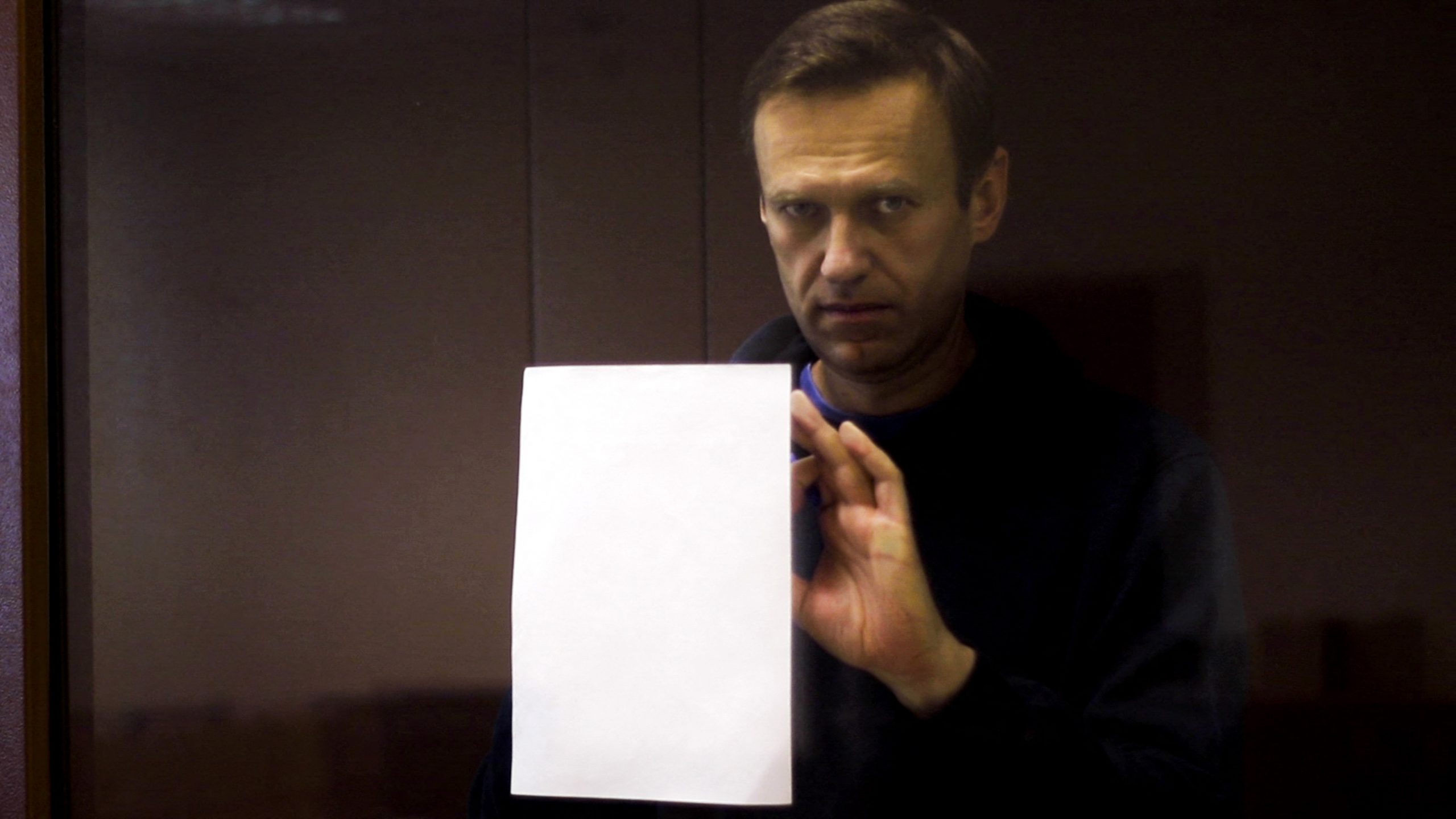 Navalnîi, transferat la spital după 20 de zile de greva foamei. Medicii spun că „ar putea muri în orice moment”