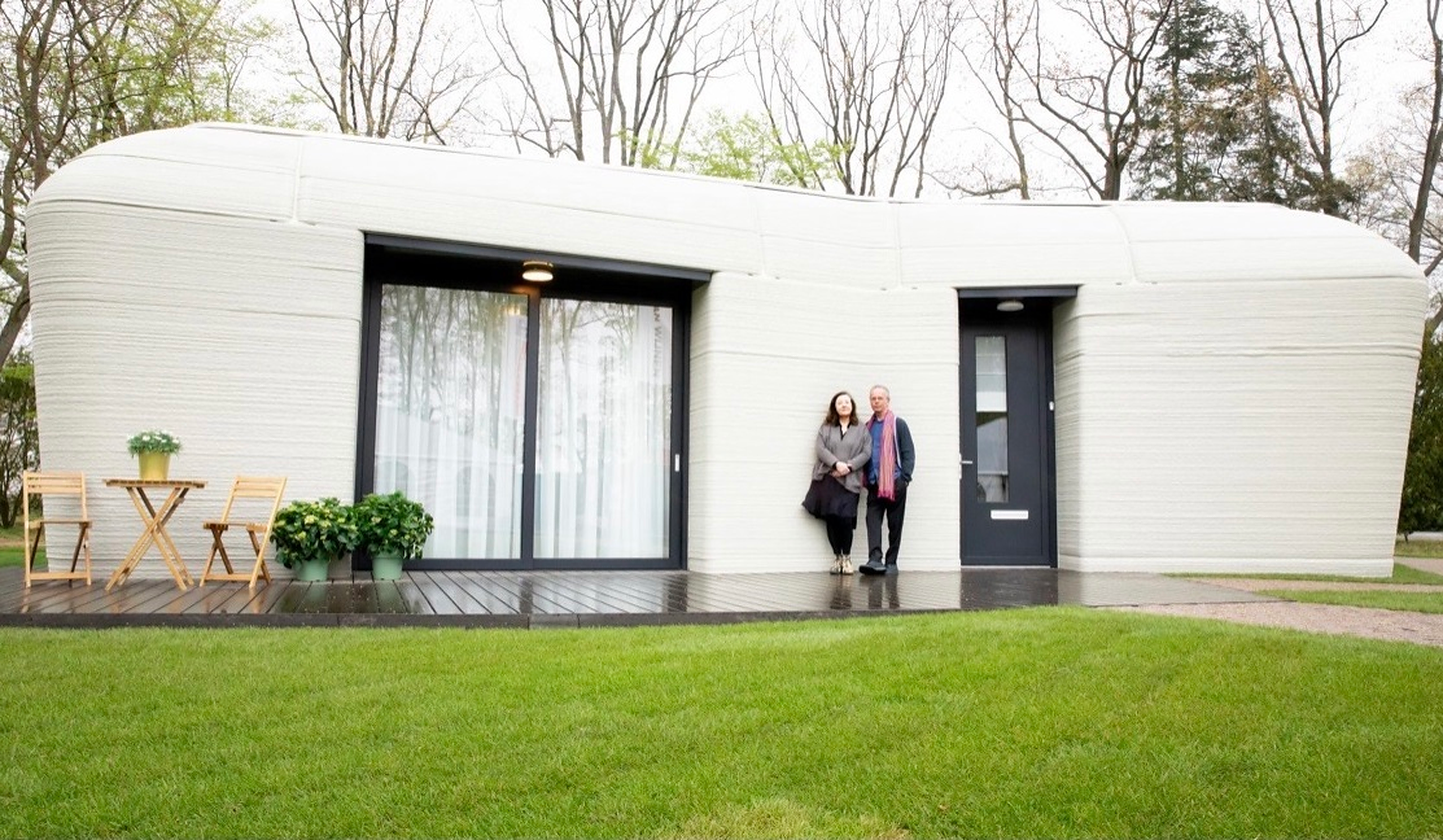 Un cuplu de olandezi se mută în prima casă integral printată 3D din Europa. „Durează 120 de ore să o realizăm”, spun constructorii