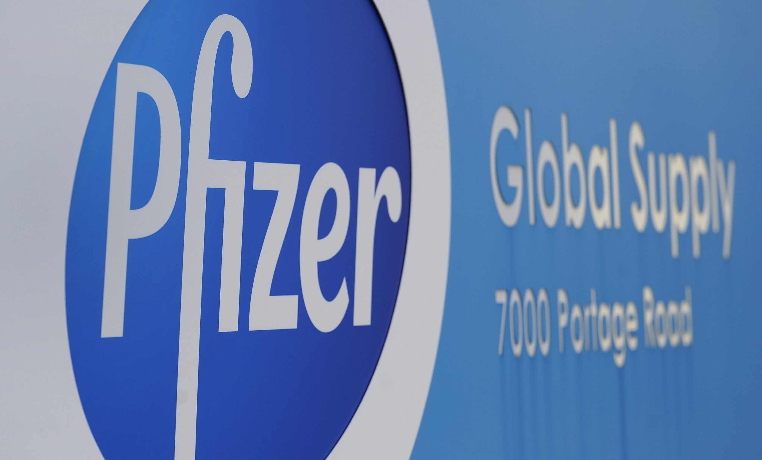 Pfizer/BioNTech solicită aprobarea vaccinului anti-Covid pentru adolescenții europeni cu vârste între 12 și 15 ani