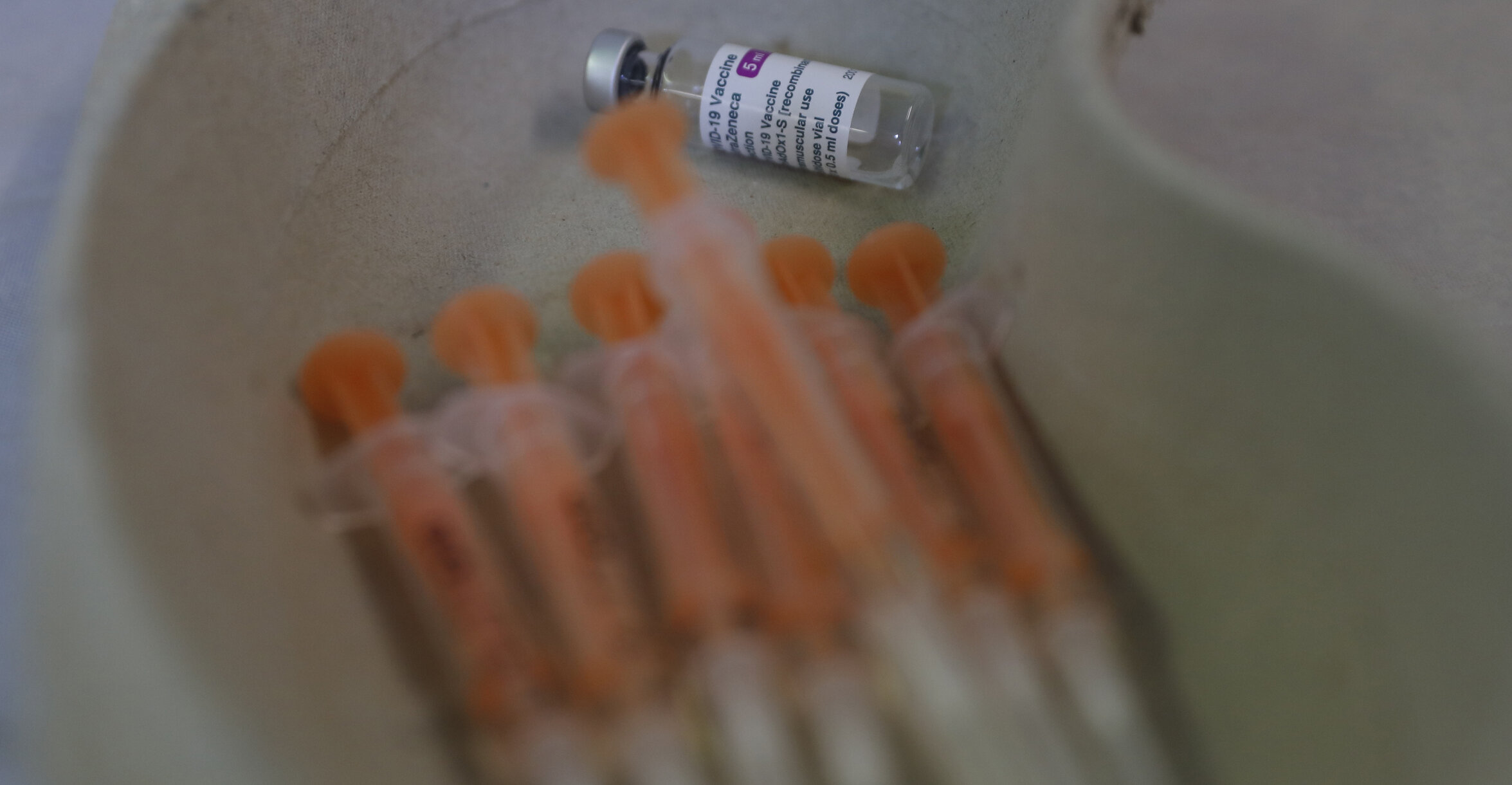 AstraZeneca suspendă studiile vaccinului anti-Covid pe copii, din cauza efectelor adverse raportate la adulți