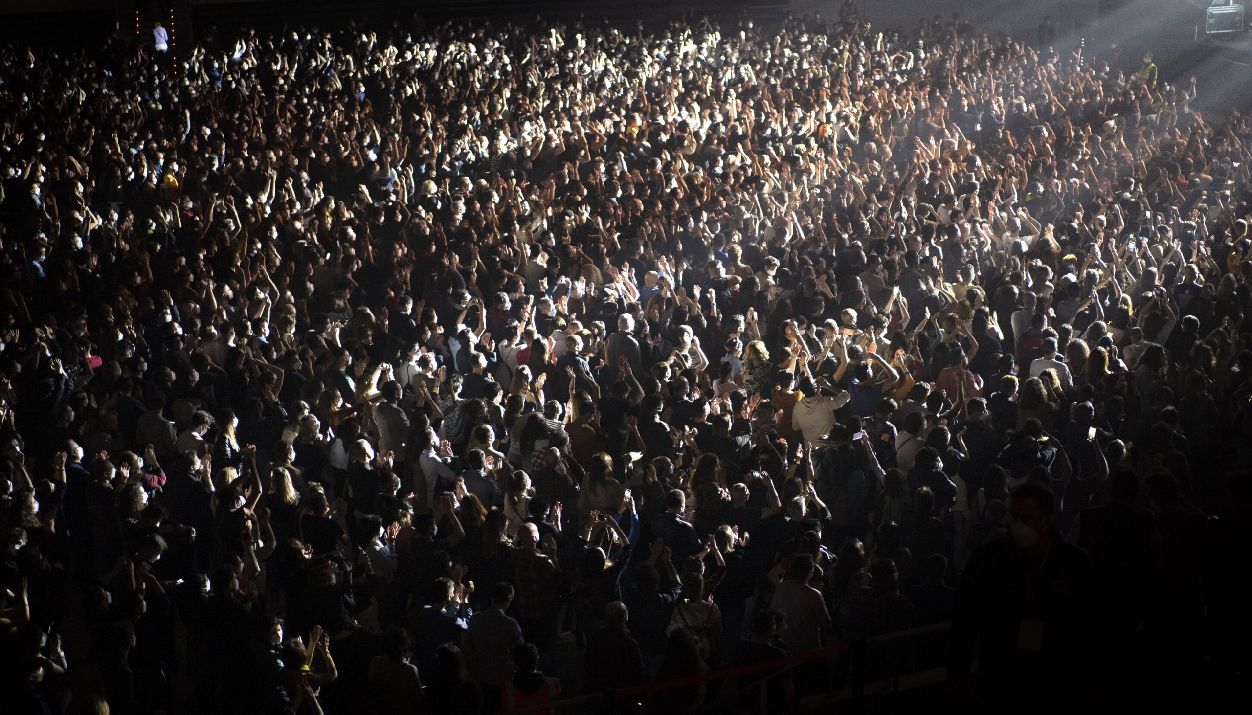 Barcelona| „Niciun semn de contaminare Covid” în timpul concertului cu 5.000 de persoane, arată rezultatele studiului