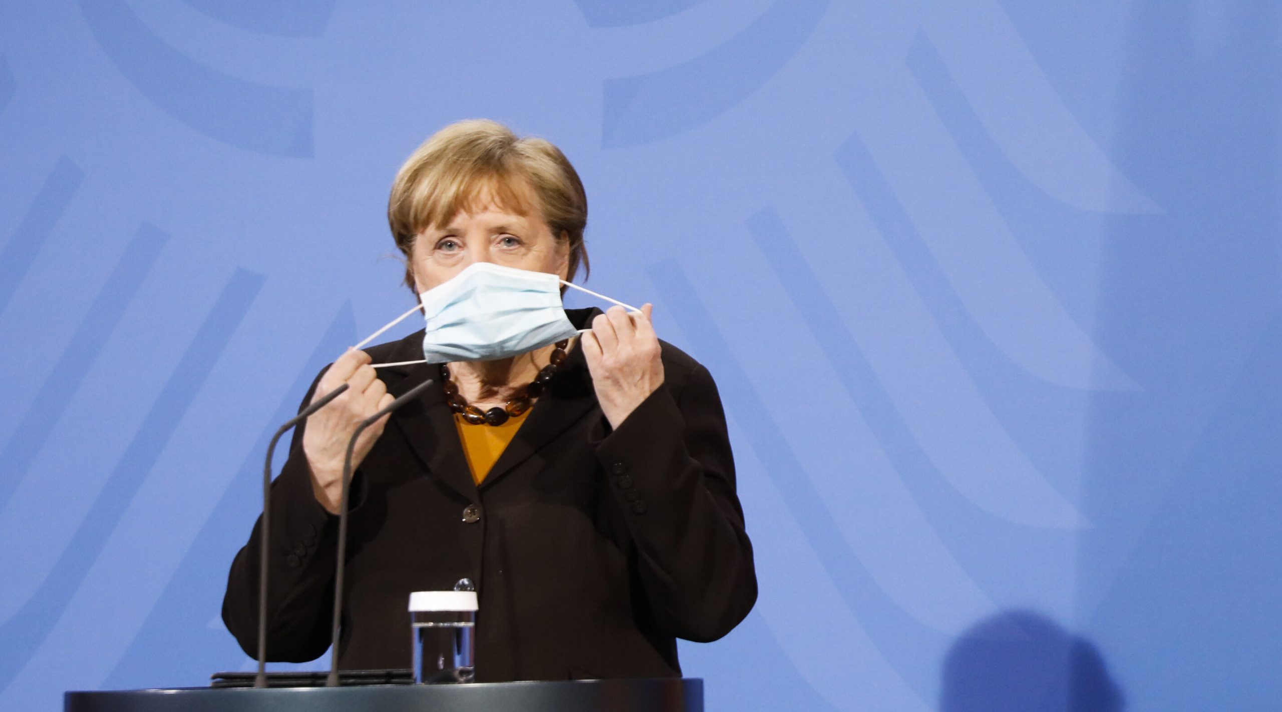 Restricțiile Covid vor fi relaxate pentru germanii vaccinați sau vindecați, anunță Angela Merkel