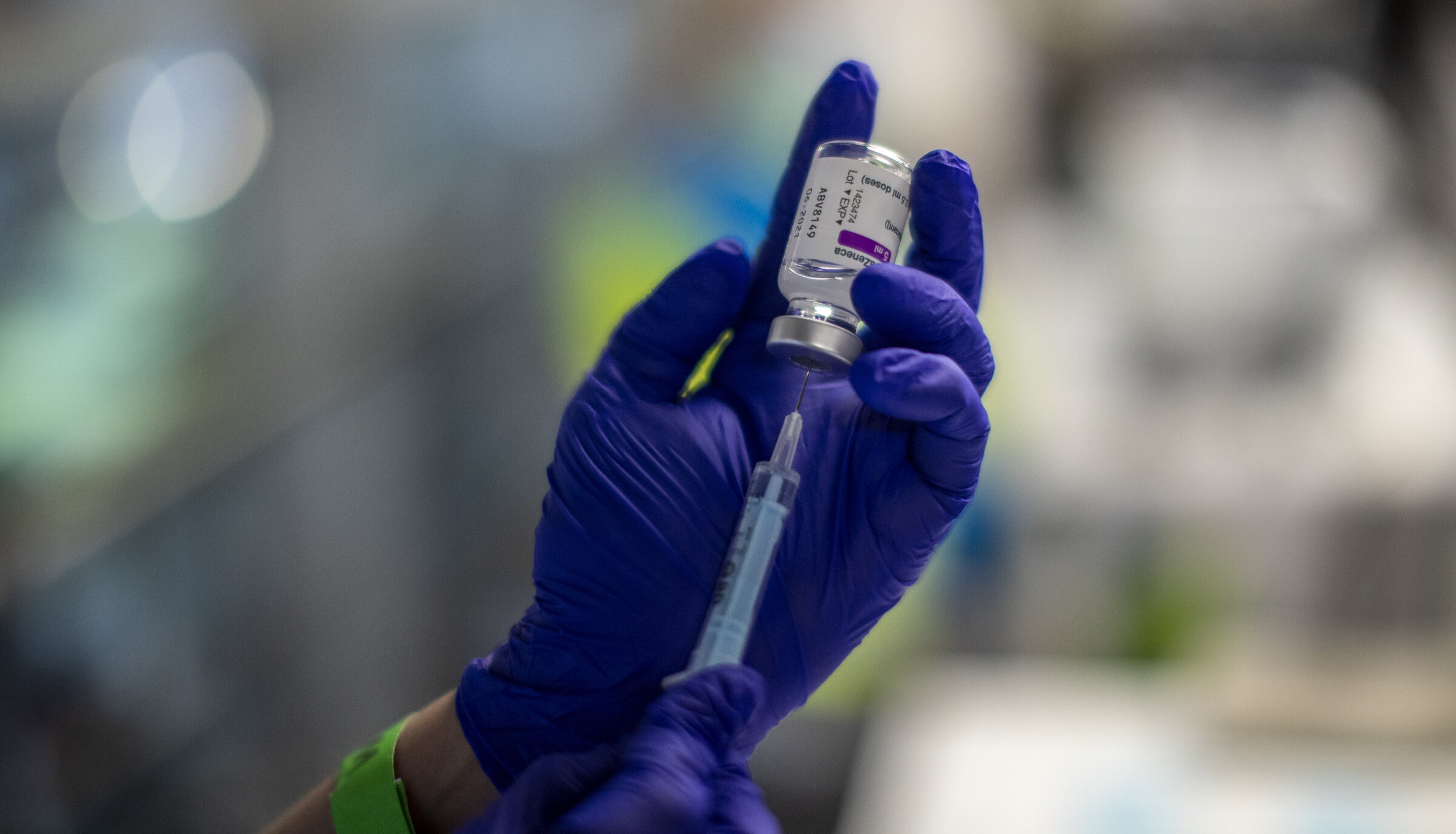 UE| Producătorii de vaccinuri au obligația de a despăgubi pacienții afectați de efectele adverse ale serurilor anti-Covid