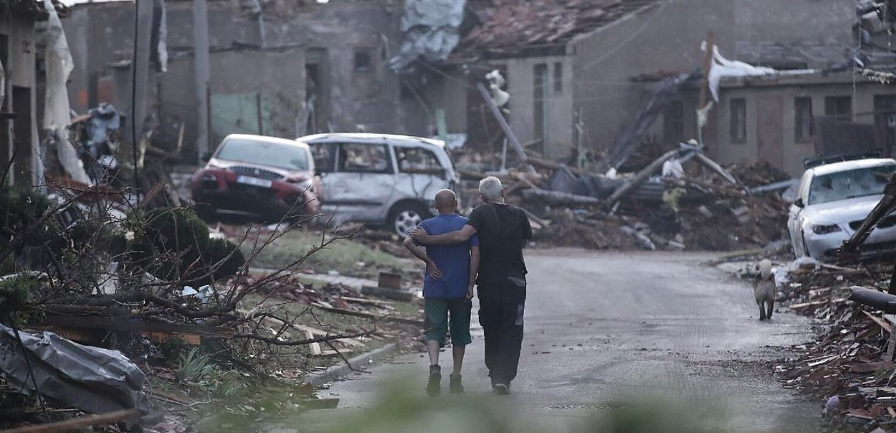 VIDEO| Pagube majore produse de tornada din Cehia. Mai multe orașe au fost „puse la pământ”