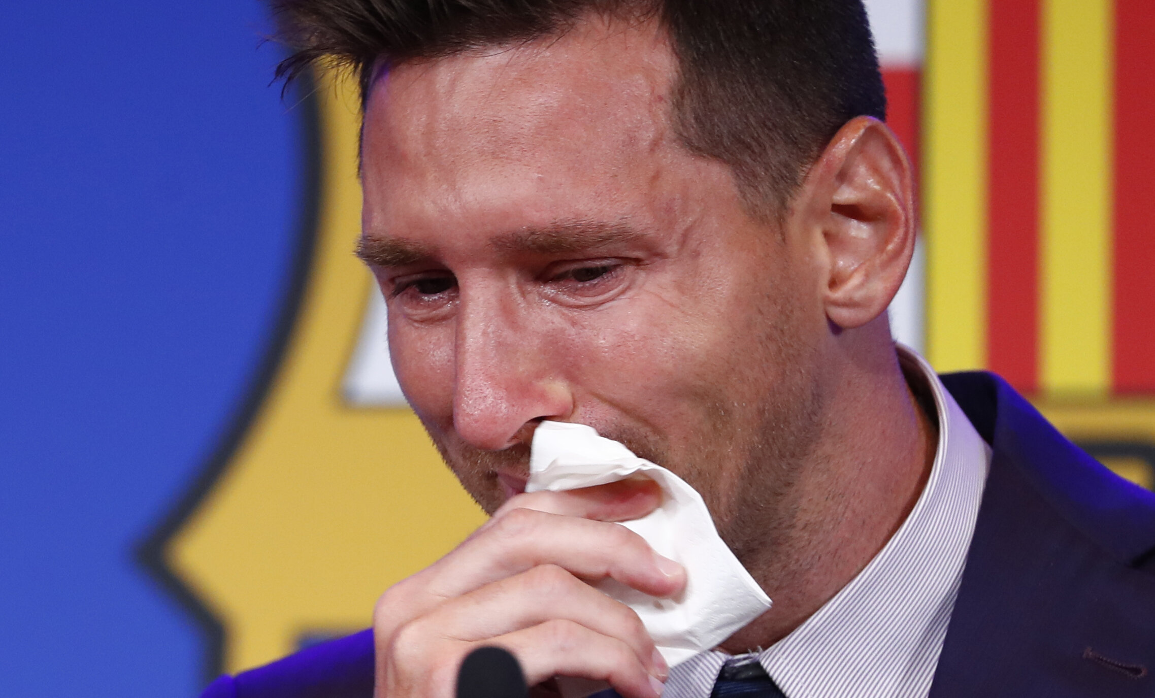 Șervețelul cu care Messi s-a șters la nas la despărțirea de Barcelona se vinde cu 1 milion de dolari