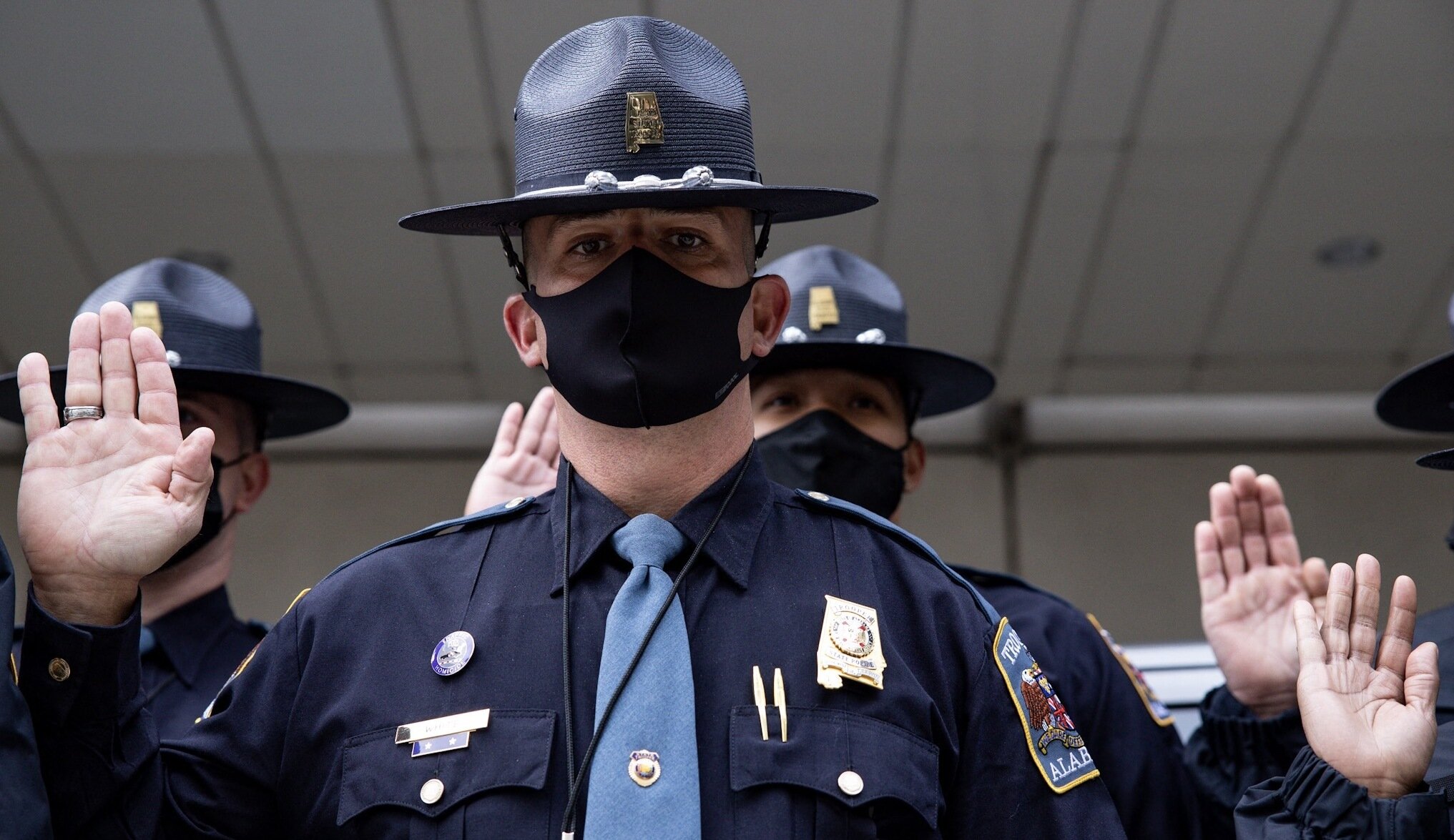 SUA| Zeci de polițiști din Massachusetts demisionează din cauza obligației de vaccinare anti-Covid