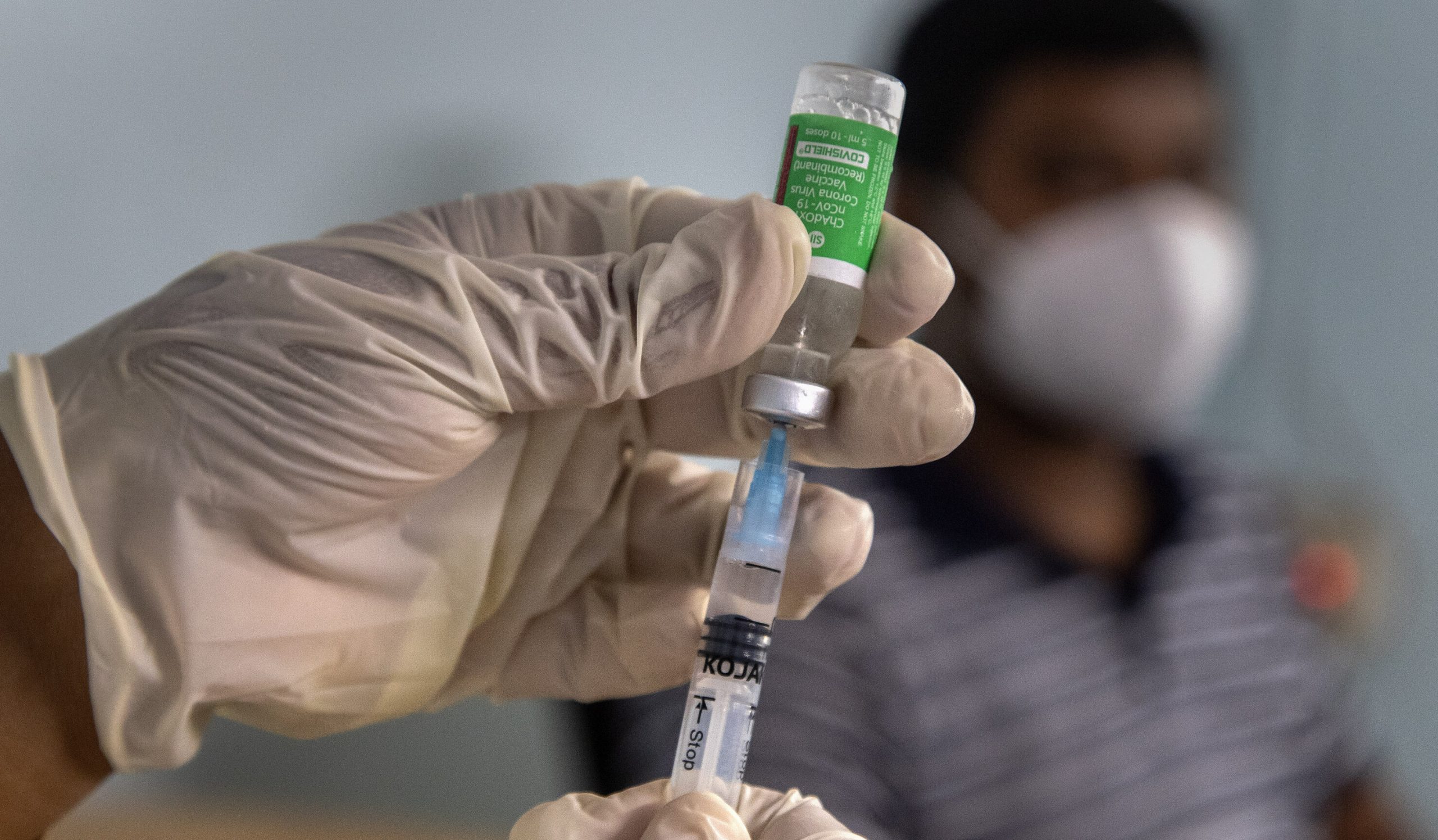 Covid-19| Numărul anticorpilor scade „semnificativ” la patru luni de la vaccinare, arată un studiu indian
