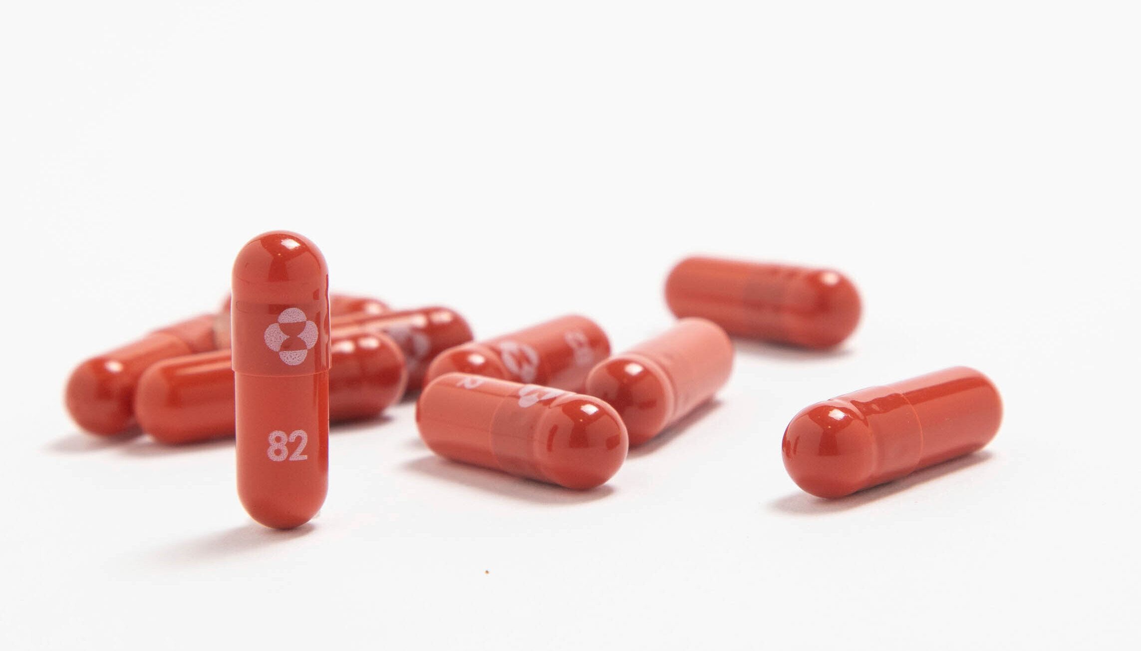 EMA începe procesul de autorizare a pilulei anti-Covid de la Merck. Ar putea fi primul medicament administrat pe cale orală în Europa