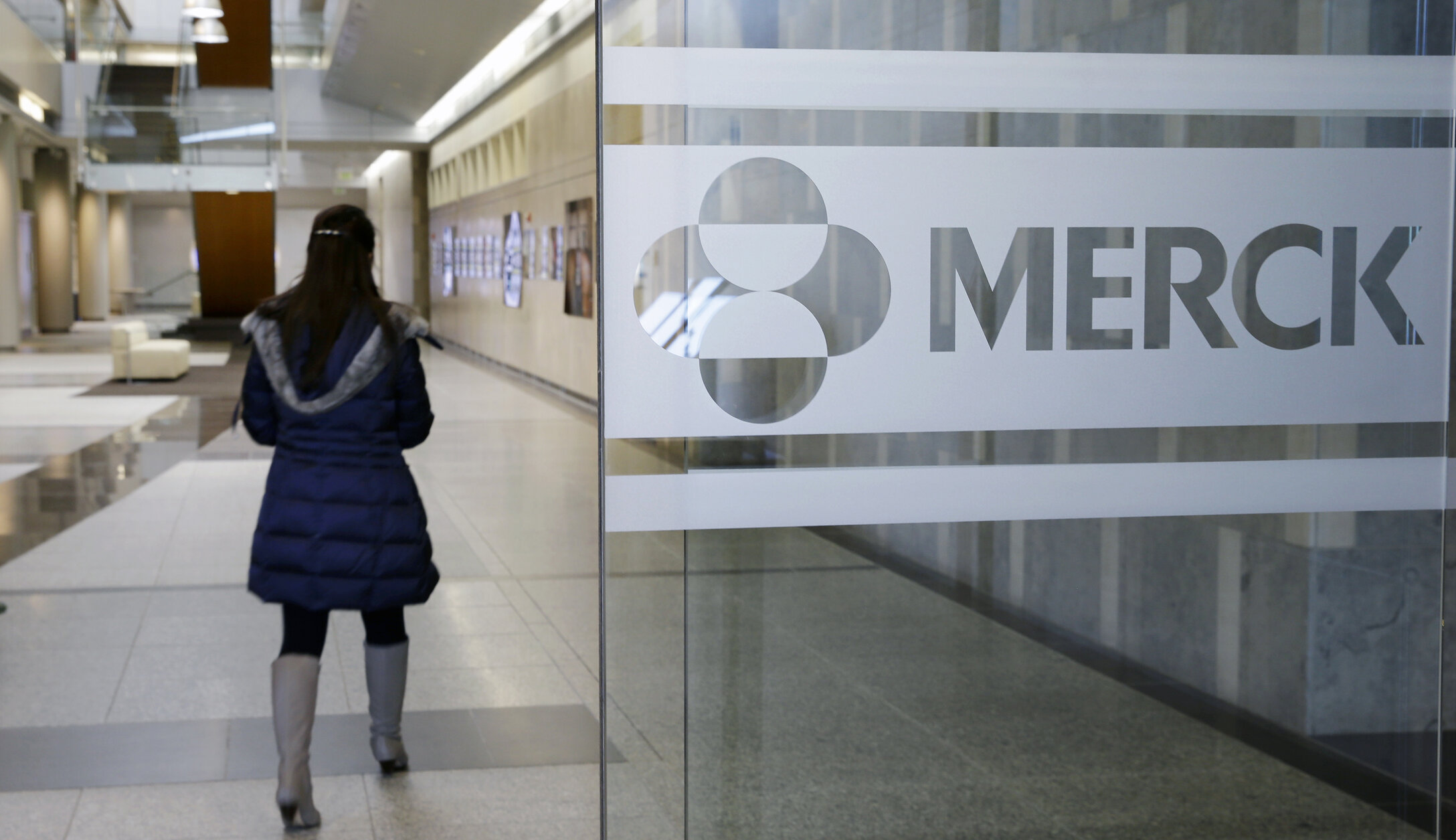 Merck solicită FDA-ului autorizare de urgență pentru pilula anti-Covid pe care o produce