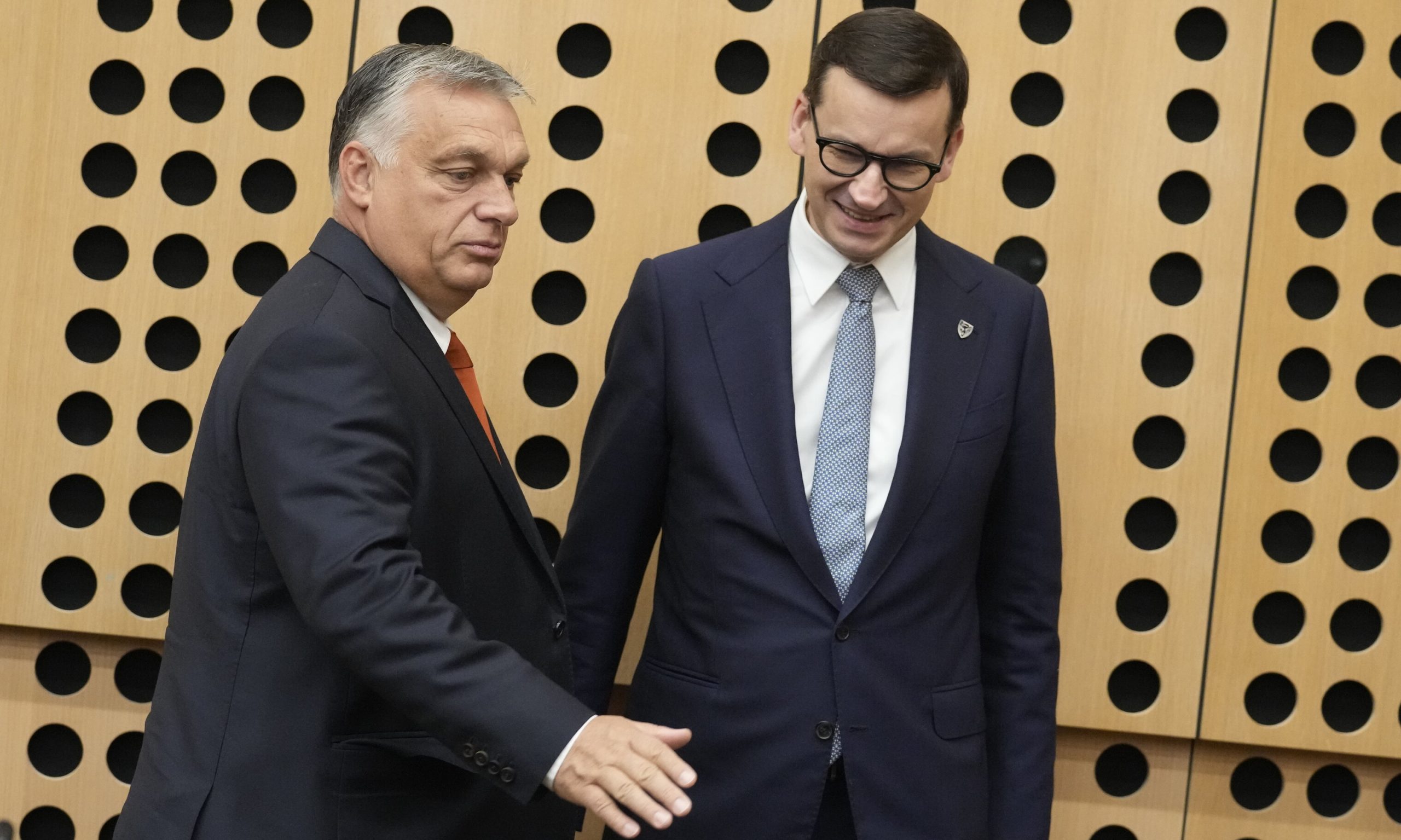 UE va intra în colaps dacă mai „șantajează” și „înfometează” Polonia, avertizează premierul Mateusz Morawiecki