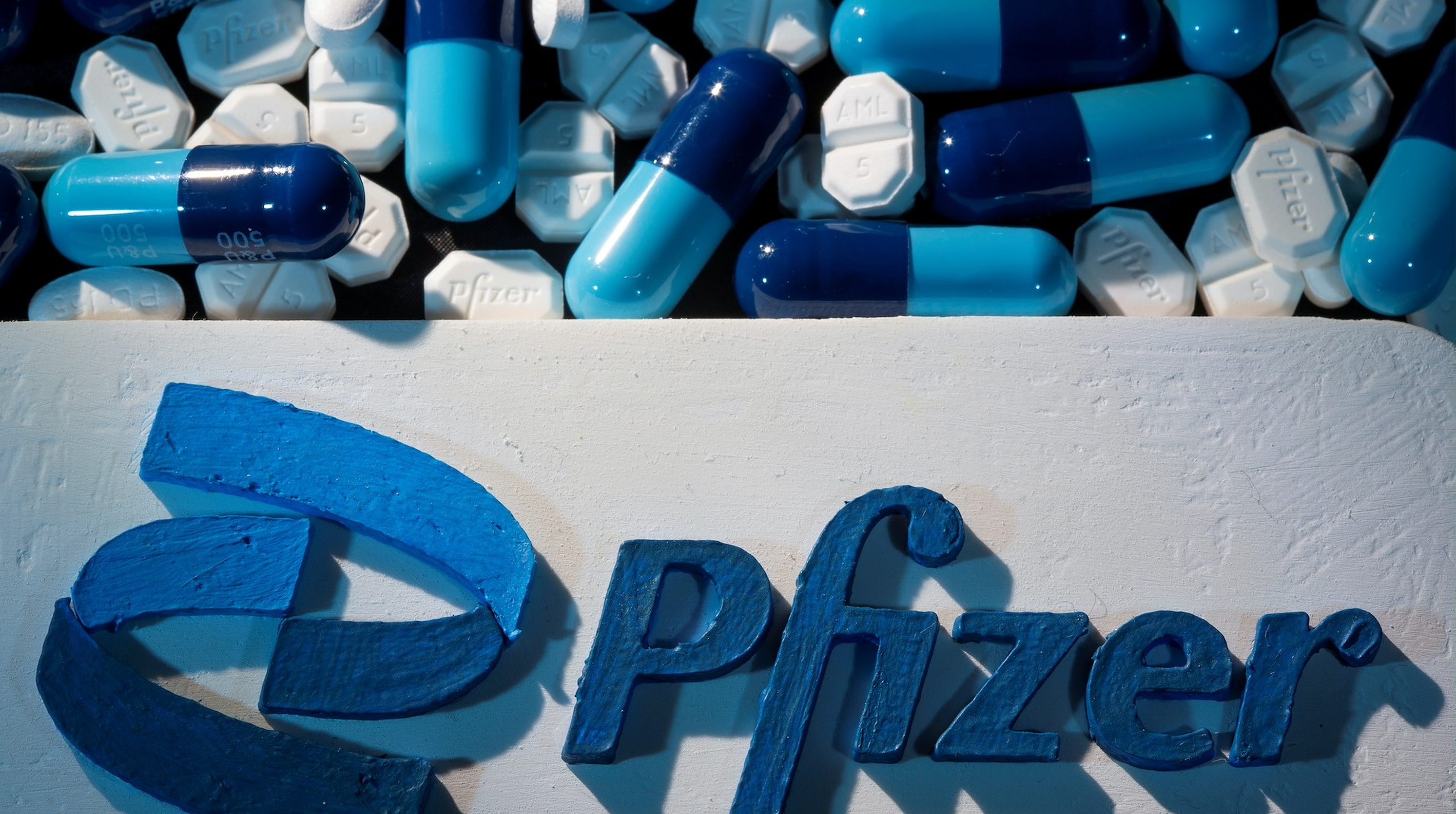 Pfizer susține că pilula sa anti-Covid protejează și împotriva formelor severe provocate de Omicron