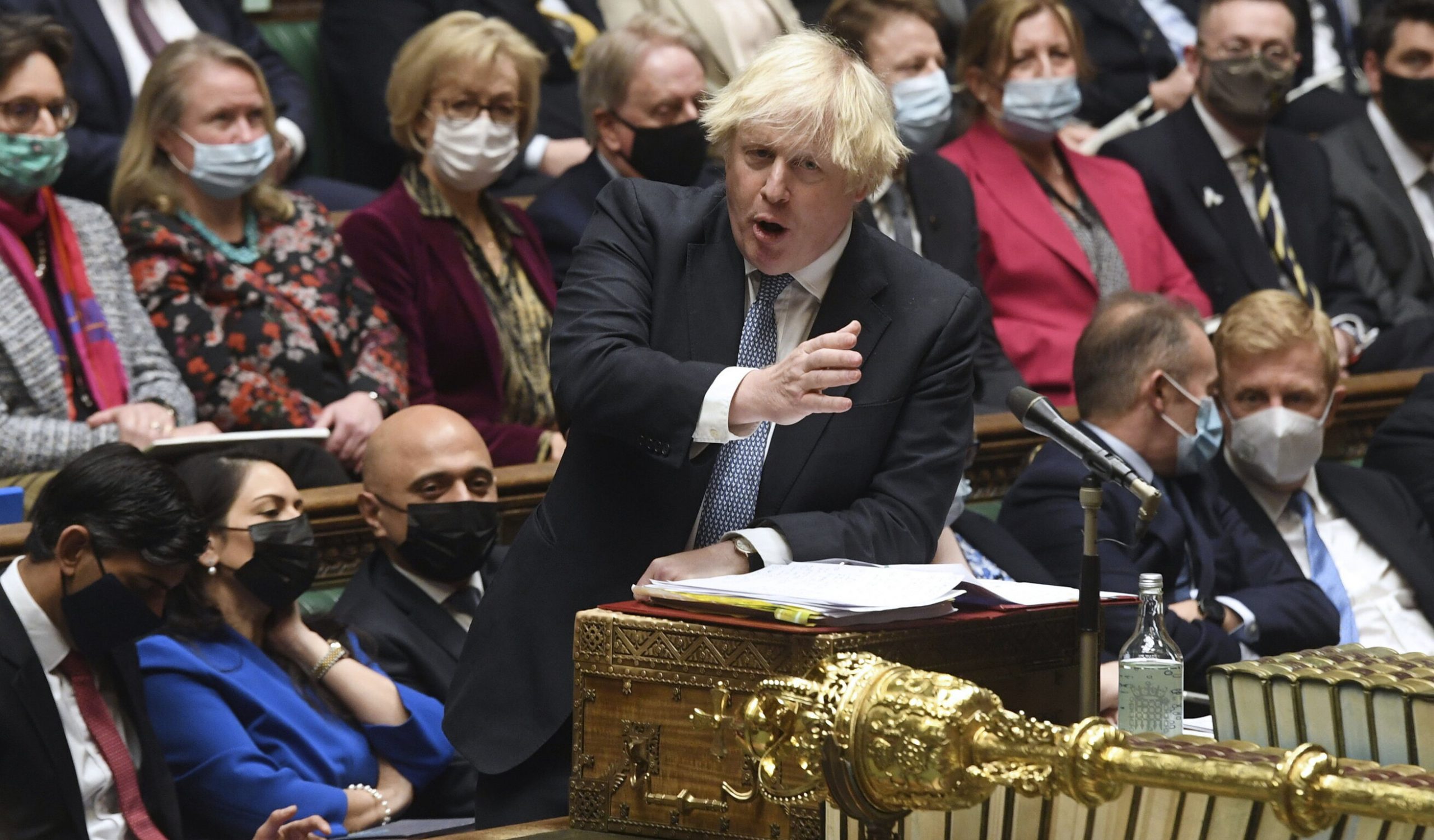 Boris Johnson reușește să impună certificatele Covid, deși colegii de partid nu i-au susținut demersul