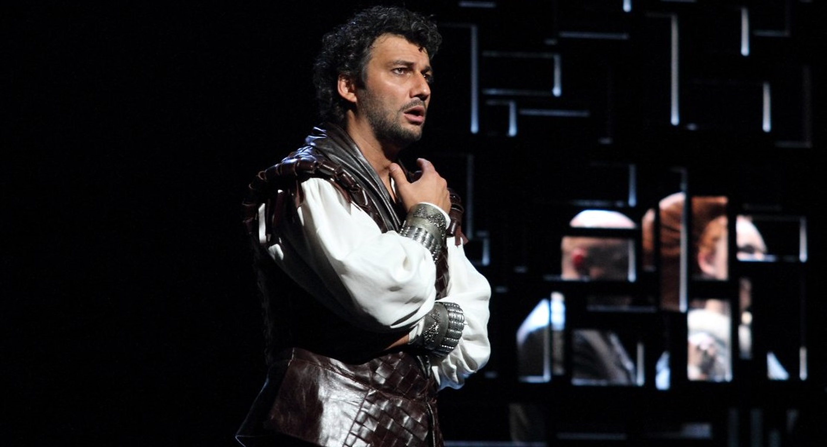 Tenorul Jonas Kaufmann a fost huiduit în timp ce juca rolul lui Otello pe motiv că este alb