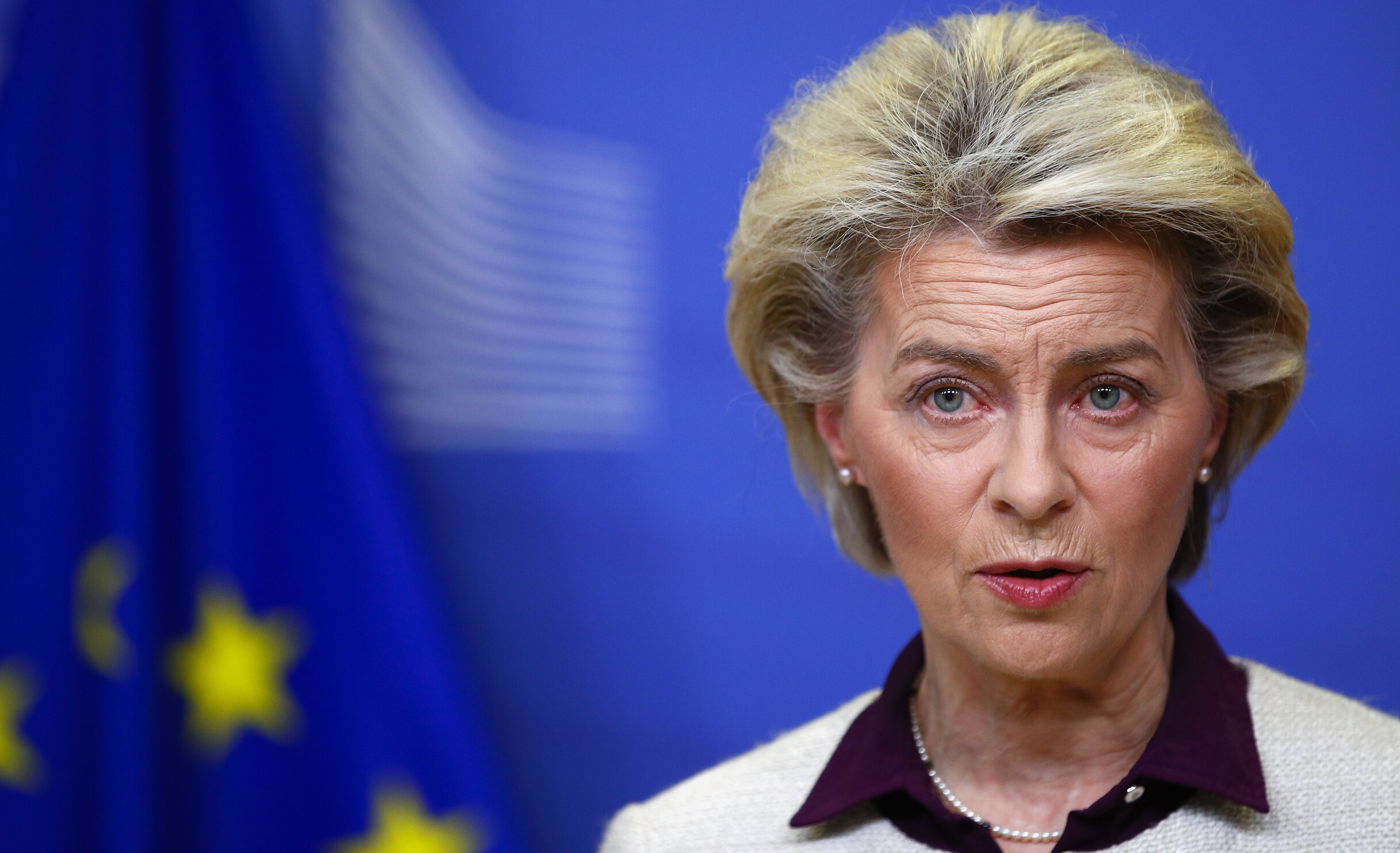 Statele UE ar trebui să se gândească la implemetarea vaccinării obligatorii anti-Covid, crede Ursula von der Leyen
