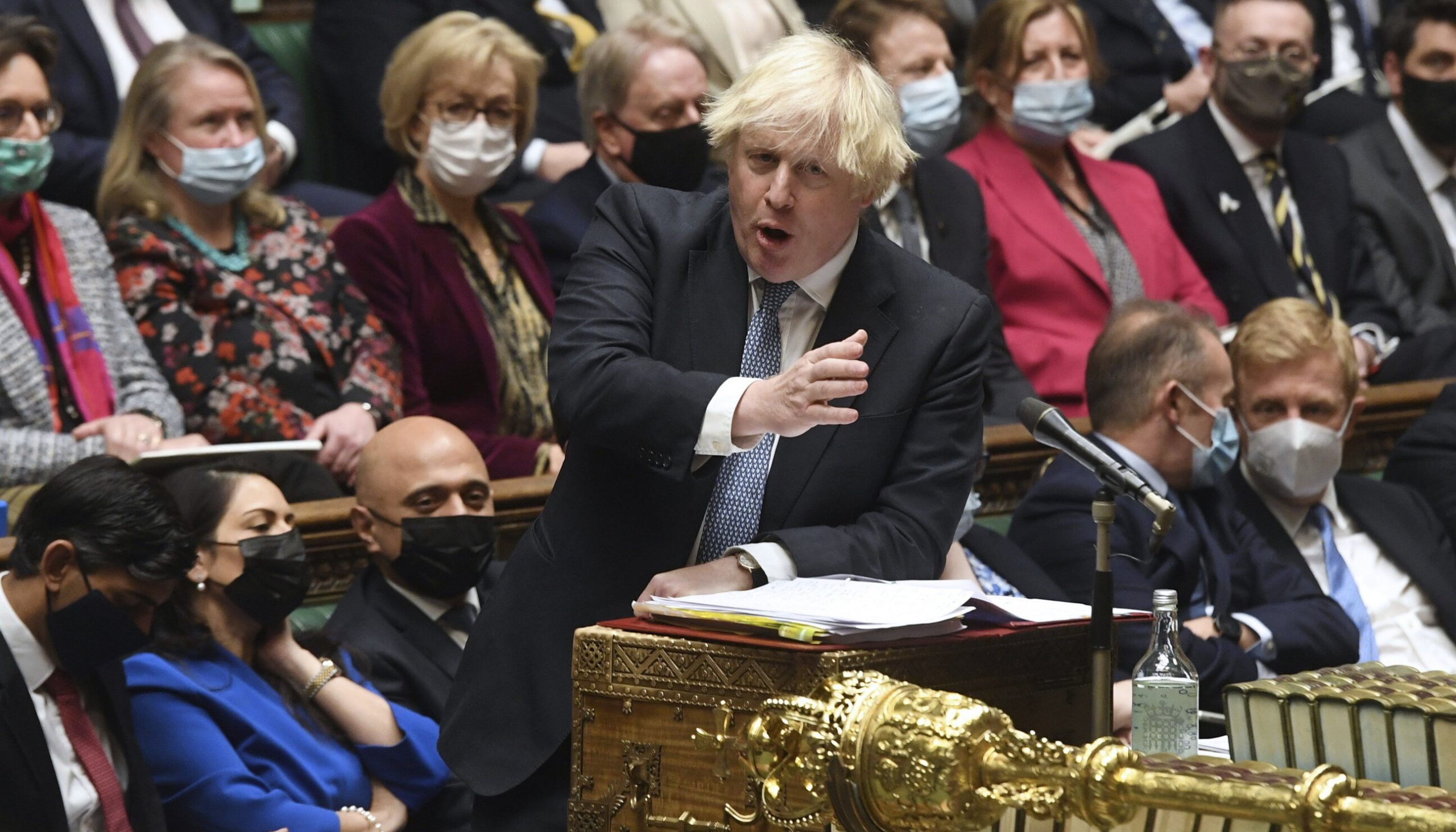 Boris Johnson declanșează „planul B” împotriva epidemiei Covid, prin care înăsprește restricțiile din Anglia
