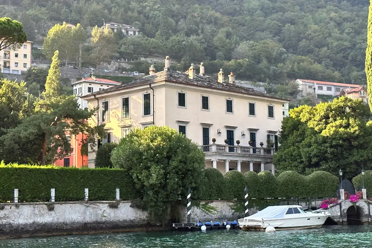 George Clooney scoate la vânzare vila Oleandra de pe Lacul Como din Italia la un preț estimat la 100 de milioane de dolari