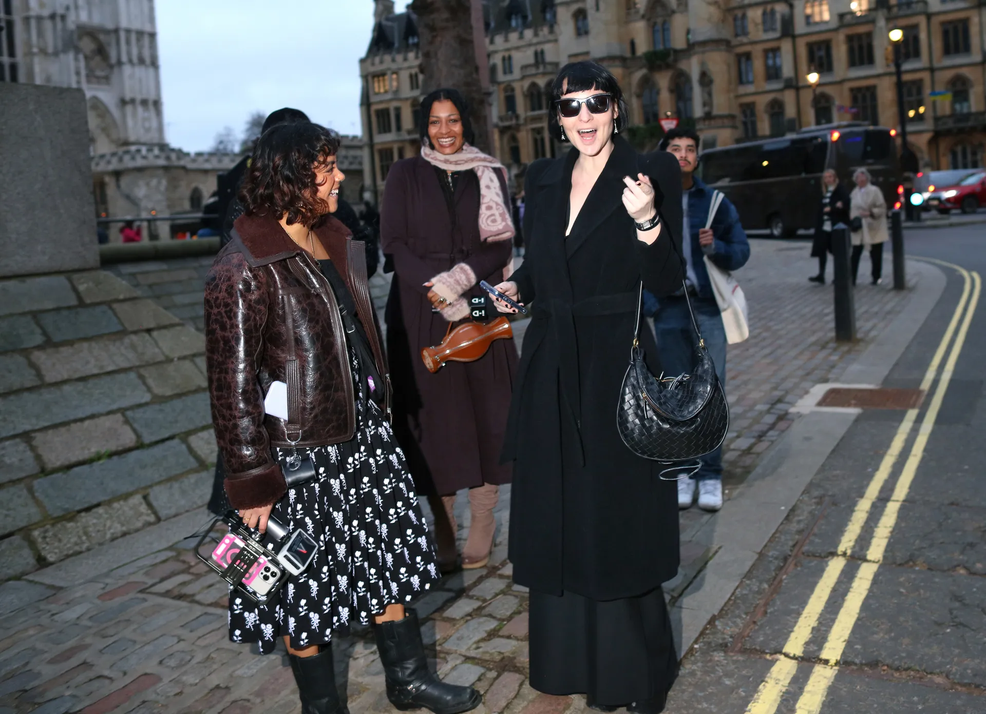 FOTO. London Fashion Week 2024. Vogue face top ținute street style