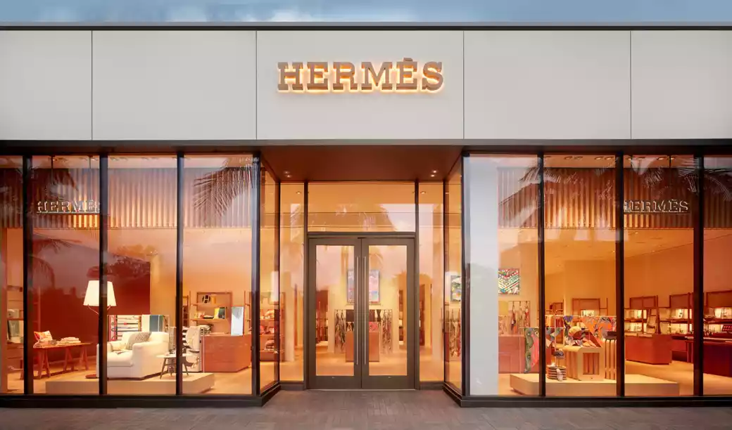 Dumas aduce Hermés mai aproape de tine. Magazinul se va afla în zona Ateneului din București