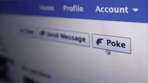 Facebook reintroduce funcția „Poke”. Mark Zuckerberg: „clasicii nu mor niciodată”