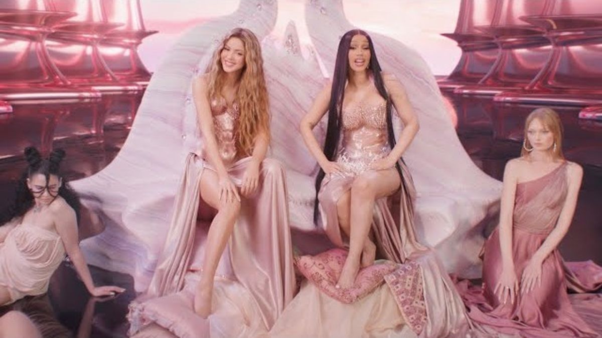 Shakira lansează albumul „Las Mujeres Ya No Lloran”. Una dintre piese este o colaborare cu Cardi B